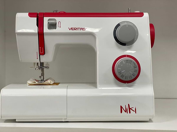 Фото - Швейна машина Veritas Niki