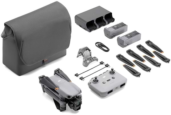 Фото - Квадрокоптер DJI Air 3 Fly More Combo (DJI RC-N2)