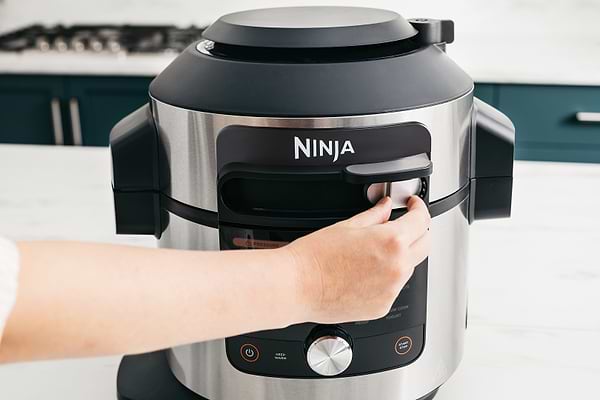 Фото - Уценка - Мультиварка-скороварка Ninja OL650EU