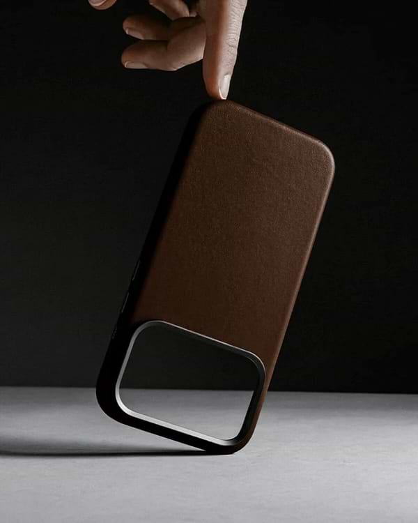 Фото - Чехол для смартфона Nomad Traditional Leather Case Brown for iPhone 17 Pro Max (NM011901858)