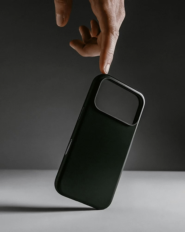 Фото - Чохол для смартфону Nomad Modern Case Vulcan Black for iPhone 17 Pro (NM014001858)
