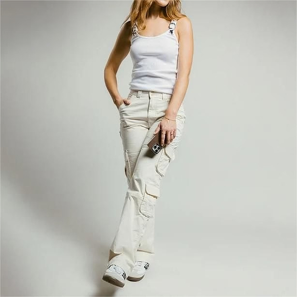 Фото - Чехол для смартфона Nomad Magnetic Rustic Brown Horween for iPhone 16 Pro Max (NM01361985)