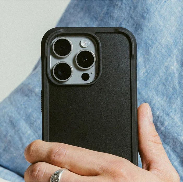 Фото - Чехол для смартфона Nomad Rugged Back for iPhone 16 Pro (NM01383185)