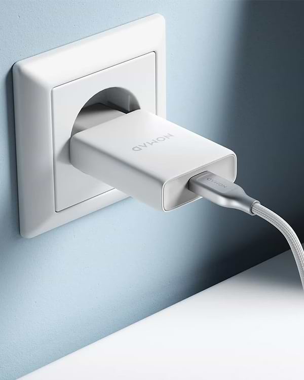 Фото - Сетевое зарядное устройство Nomad USB-C GaN 40W Slim EU Power Adapter White (NM014728858)