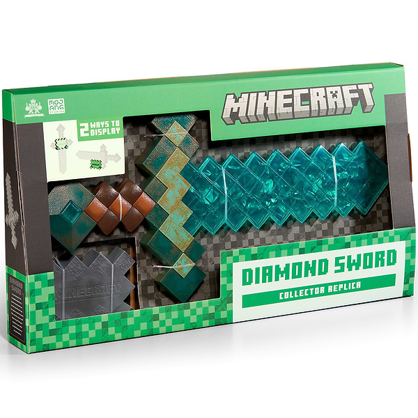 Фото - Колекційна фігурка Noble Collection MINECRAFT Diamond Sword 55 см (NN3728)