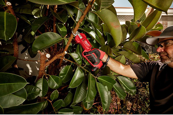 Фото - Ножницы садовые Milwaukee M12 BLPRS-0 (4933480114)