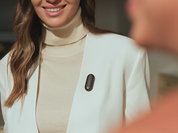 Фото - Диктофон Plaud.AI Note Pin Gray (PN0200-GR)