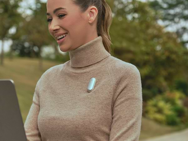 Фото - Диктофон Plaud.AI Note Pin Silver (PN0200-SI)