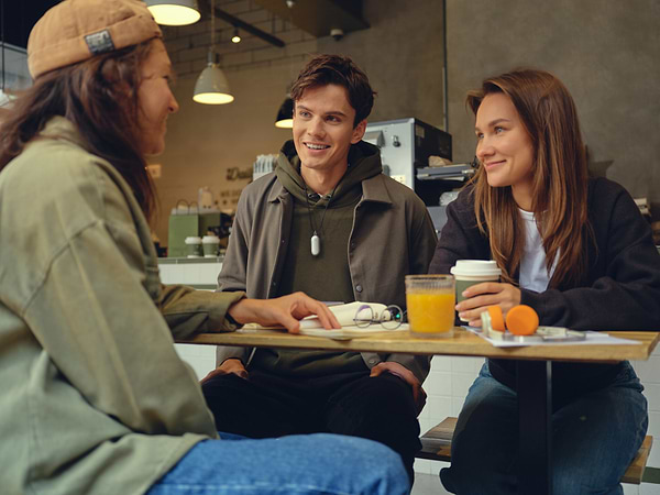 Фото - Диктофон Plaud.AI Note Pin Silver (PN0200-SI)