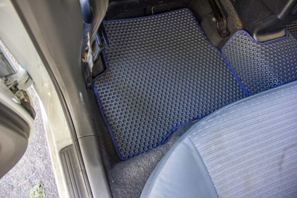 Фото - EVA коврики в салон авто EVAtech для Almera Classic (B10) Nissan 2006-2013 1 поколение Sedan EU NS3184CV5RBB