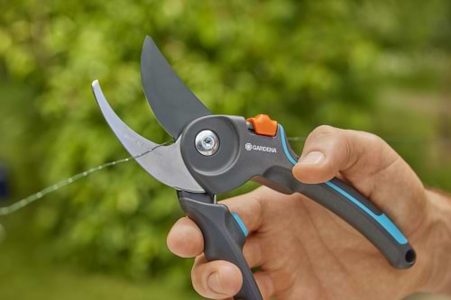 Фото - Ножницы садовые Gardena PremiumCut Flex S-M обводные 24 мм (12242-20.000.00)