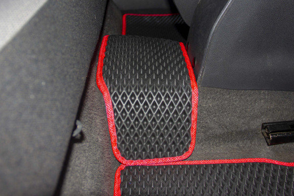 Фото - EVA коврики в салон авто EVAtech для Astra (H) AT Opel 2004-2014 3 поколение Sedan EU (OL33330CV5CP4RBB)