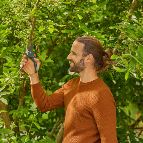 Фото - Ножницы садовые Gardena PremiumCut Flex S-M обводные 24 мм (12242-20.000.00)