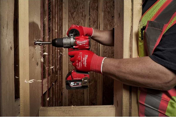 Фото - Дриль-шуруповерт Milwaukee M18 ONEPD2-0X (4933464526)