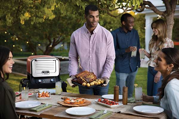 Фото - Піч електрична Ninja Woodfire OO101EU