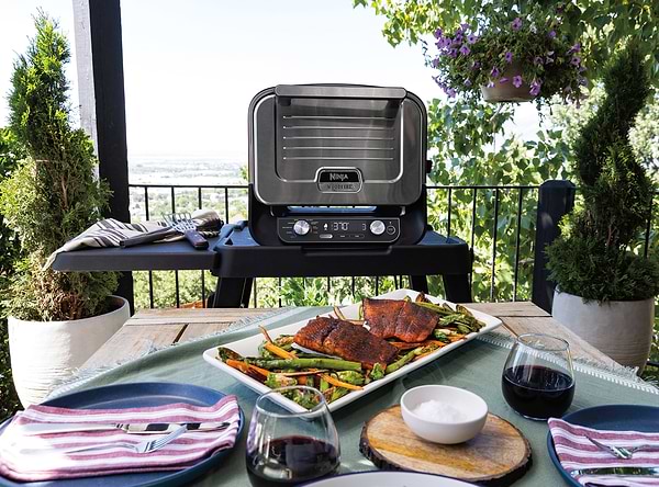 Фото - Піч електрична Ninja Woodfire OO101EU