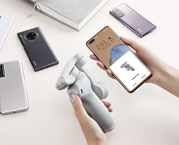 Фото - Трёхосевой ручной стабилизационный подвес DJI Osmo Mobile 4