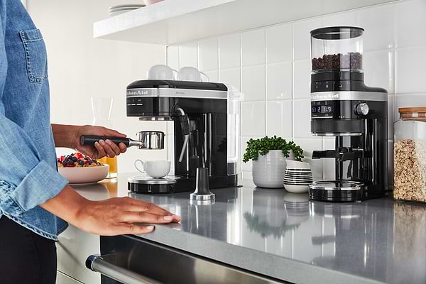 Фото - Кофемолка KitchenAid Artisan (5KCG8433EOB)