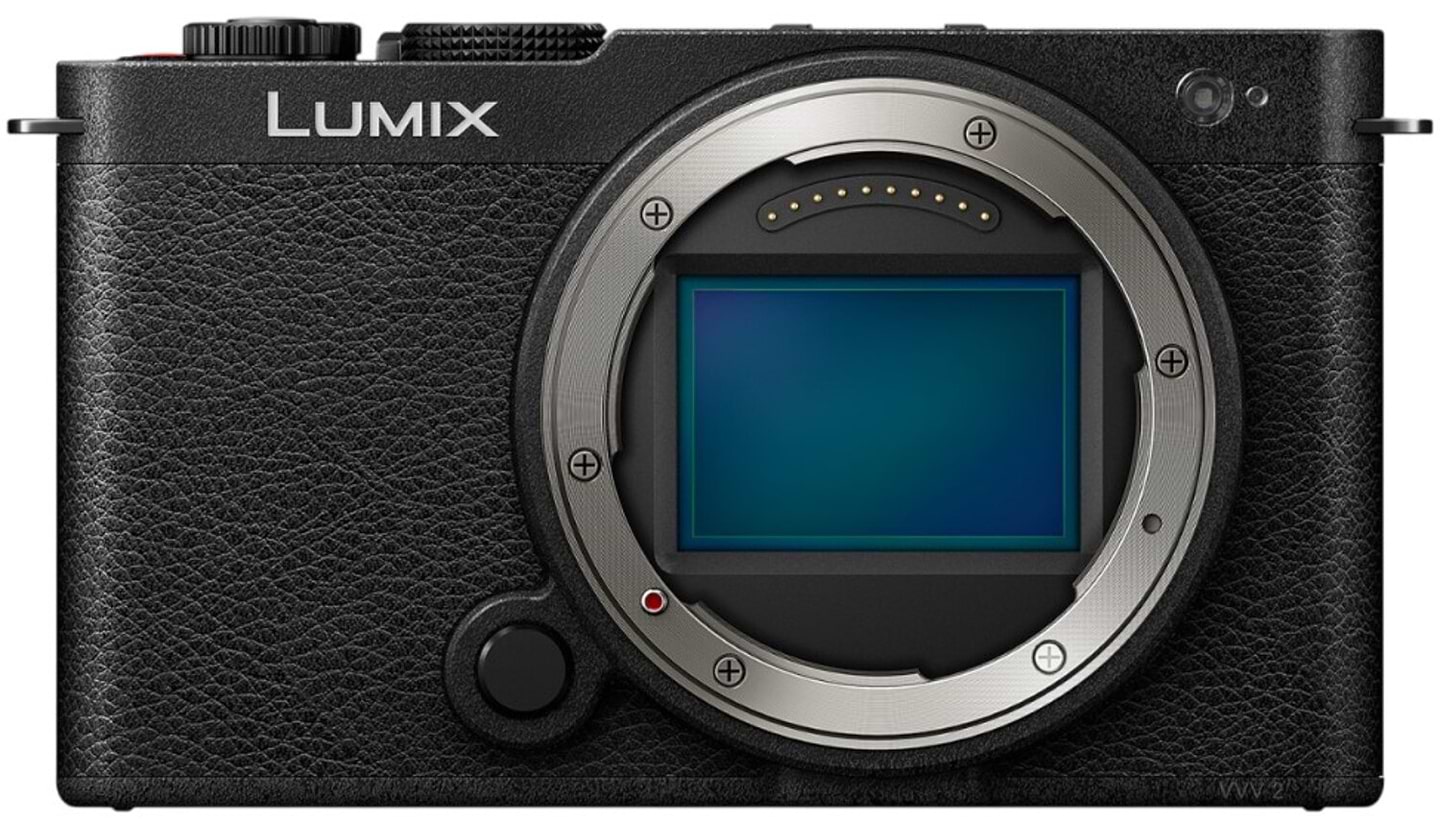 Фотокамера бездзеркальна Panasonic Lumix DC-S9 Body Jet Black (DC-S9E-K)