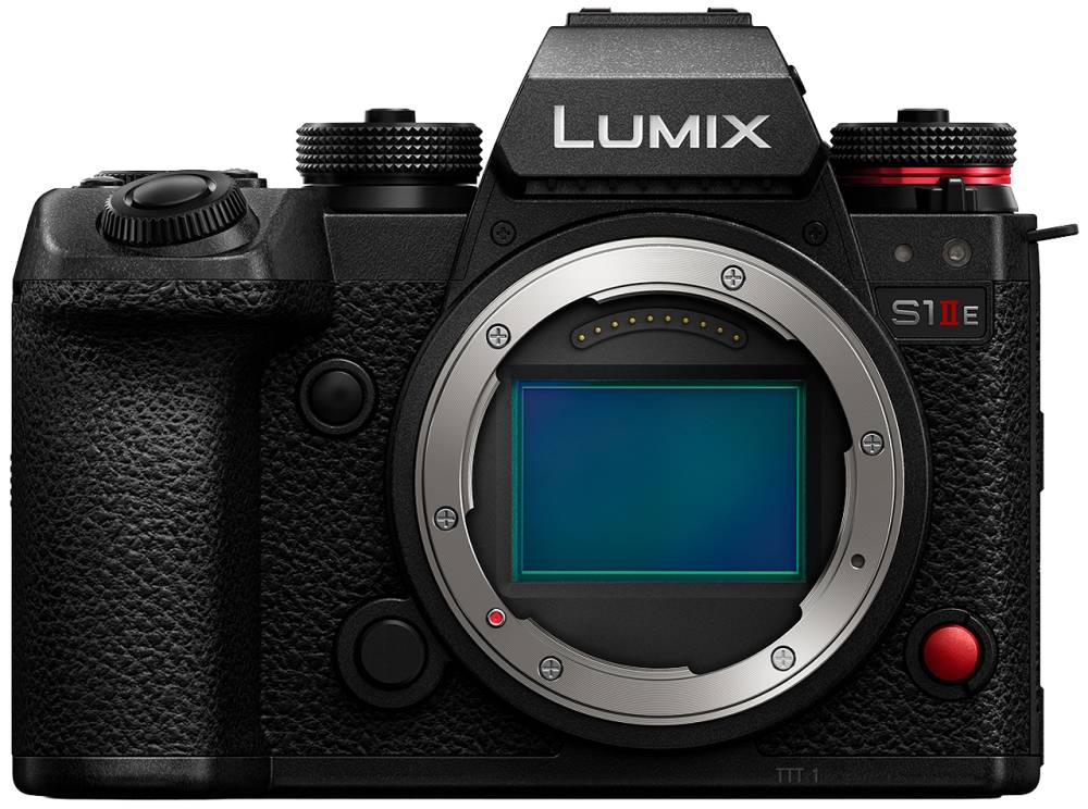 Фотокамера беззеркальная Panasonic Lumix DC-S1 IIE Body (DC-S1M2ESE)