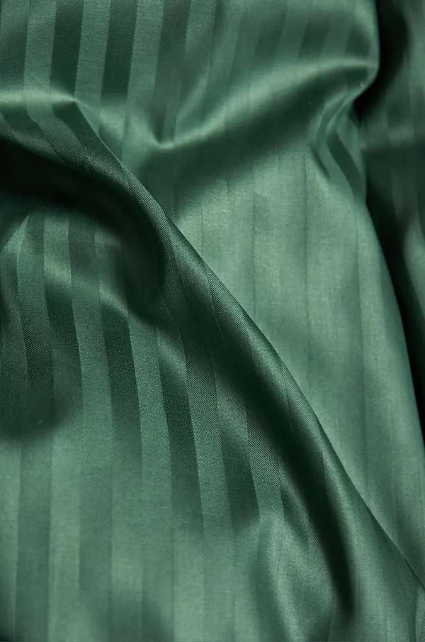 Фото - Комплект постільної білизни Moon&Star Satin Stripe «Stripe Verdant» King Size 220x240 см нав. 4х70х70 (MS-820005289)