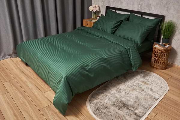 Фото - Комплект постільної білизни Moon&Star Satin Stripe «Stripe Verdant» King Size 220x240 см нав. 4х70х70 (MS-820005289)