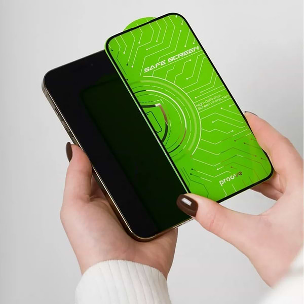 Фото - Захисне скло для смартфону Proove Safe Screen iPhone 17 Pro Black (PGPSSI17P001)
