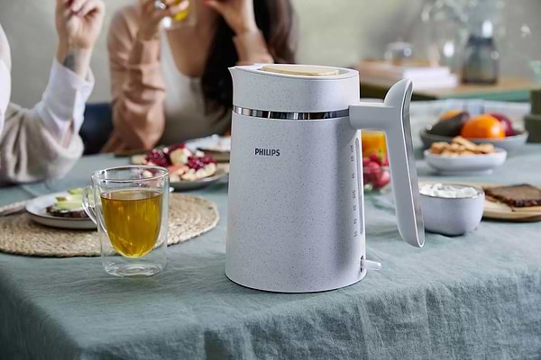 Фото - Электрический чайник Philips HD9365/10