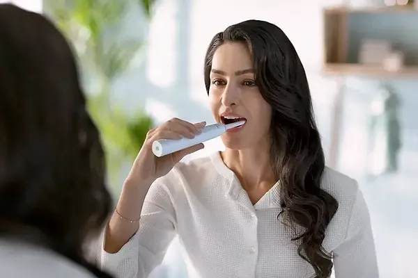 Фото - Уценка - Зубная щетка электрическая Philips Sonicare HX3651/13