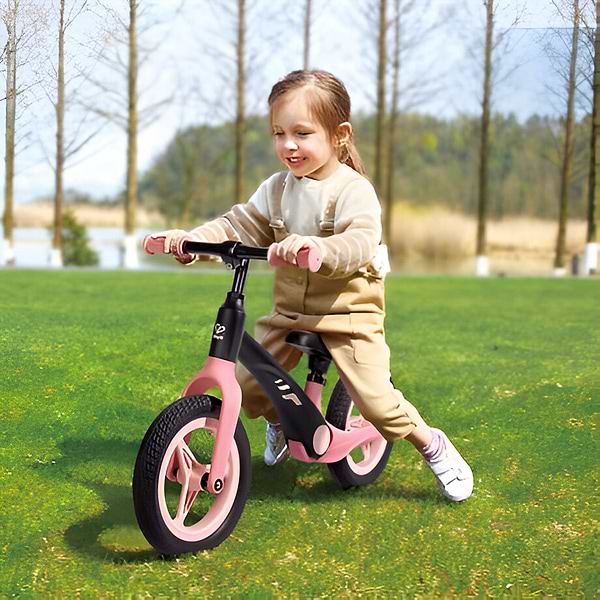 Фото - Беговел Hape розовый (E1209)