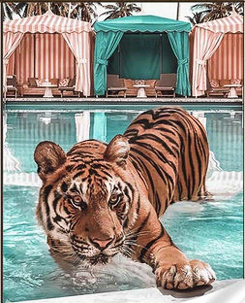 Алмазний живопис Strateg Брутальний тигр на відпочинку 30х40 см (HEG86870)