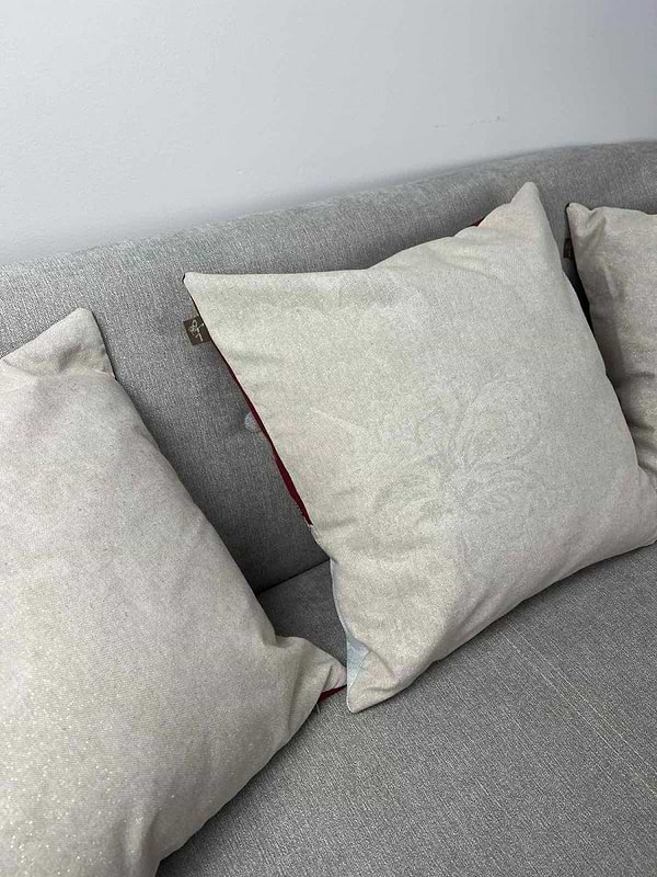 Фото - Наволочка Прованс гобелен PRESENT 45х45 Сани Санты (031397)