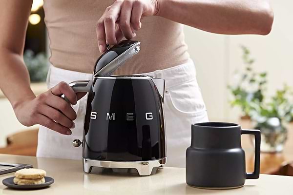 Фото - Електричний чайник Smeg KLF05BLEU