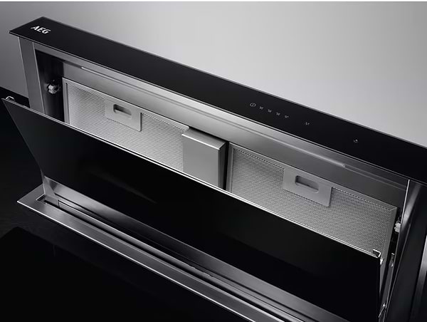 Фото - Вытяжка встраиваемая AEG DDE5960B