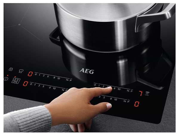 Фото - Варильна поверхня електрична AEG HRB32310CB