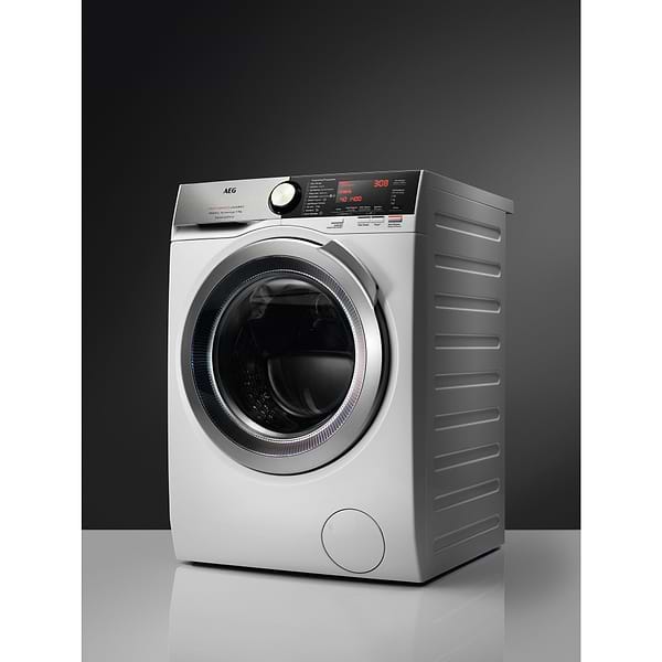 Фото - Пральна машина AEG L8FEC69PSU