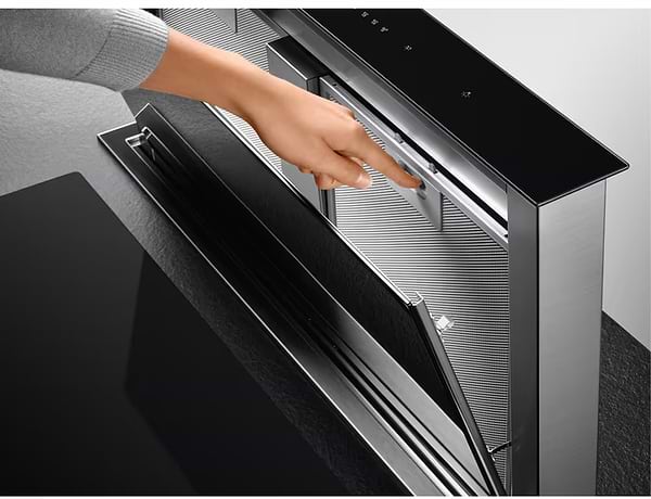 Фото - Вытяжка встраиваемая AEG DDE5960B