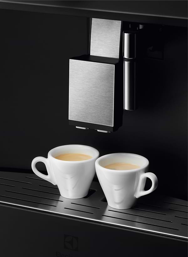 Фото - Кавомашина вбудовувана Electrolux EBC85X