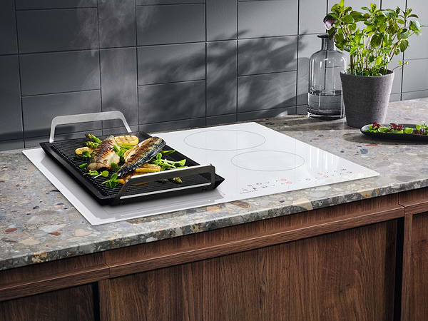 Фото - Варочная панель электрическая Electrolux LIV63431BW