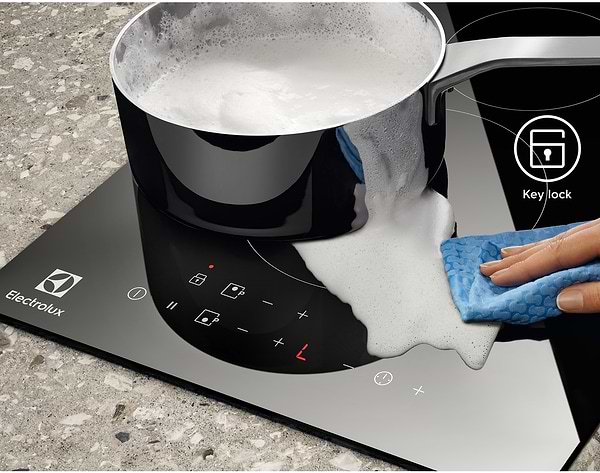 Фото - Варочная панель Domino Electrolux LIT30230C
