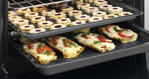 Фото - Плита газовая Electrolux LKK560000K