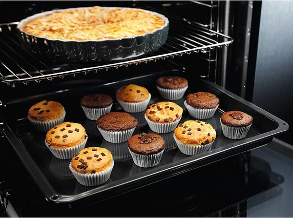 Фото - Духовой шкаф Electrolux EOF5F50BX