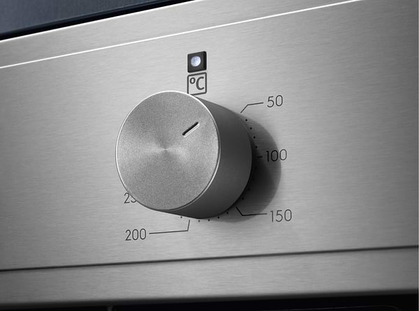 Фото - Духовой шкаф электрический Electrolux EOF3H00BX