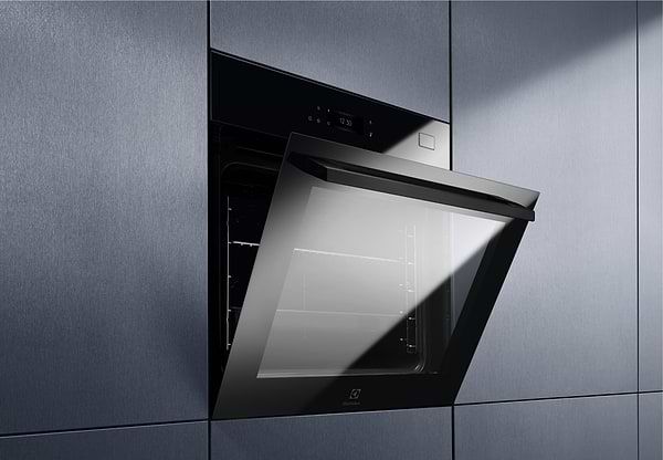 Фото - Духовой шкаф электрический Electrolux EOB8S39WZ
