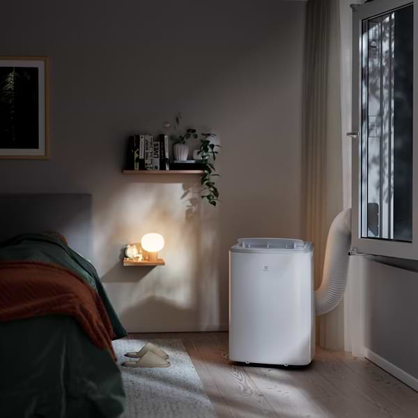 Фото - Кондиціонер мобільний Electrolux EXP26U339CW