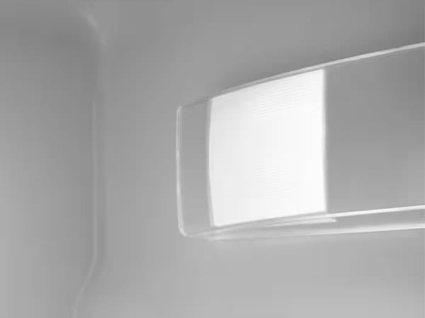 Фото - Холодильник вбудований Electrolux LFB3AE12S