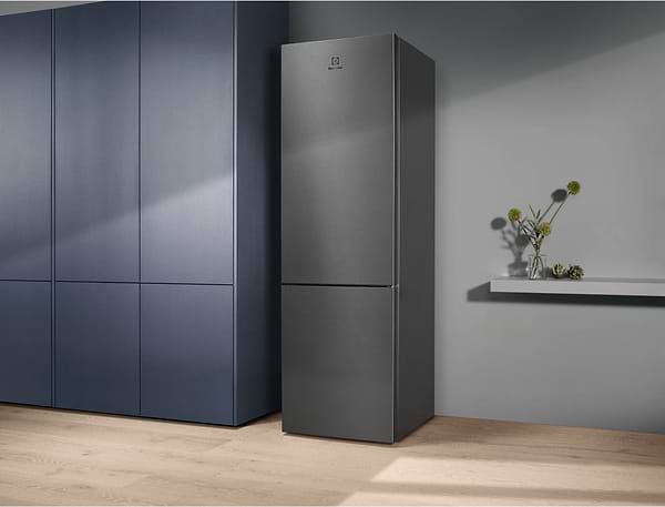 Фото - Холодильник Electrolux LNT5ME36U1