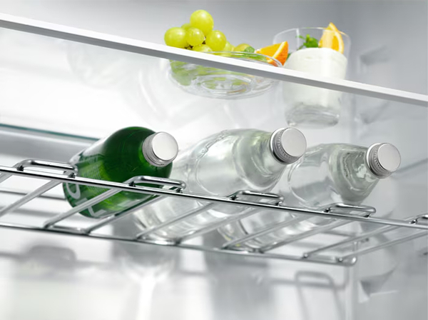 Фото - Холодильник Electrolux LNG7TE18S