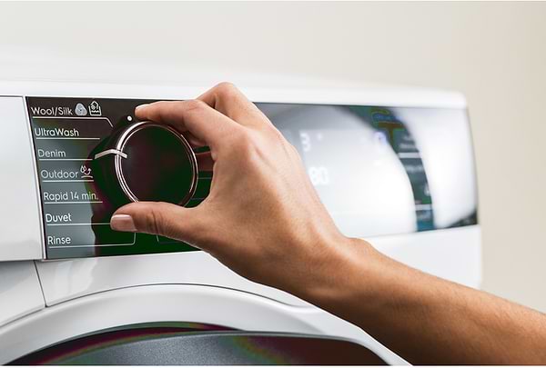 Фото - Стирально-сушильная машина Electrolux EW7WR361S