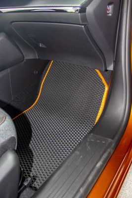 Фото - Коврики из экокожи в салон авто передние EVAtech ECO для 2008 Peugeot 2019 2 поколение SUV EU PT12767AE2AV2BBB